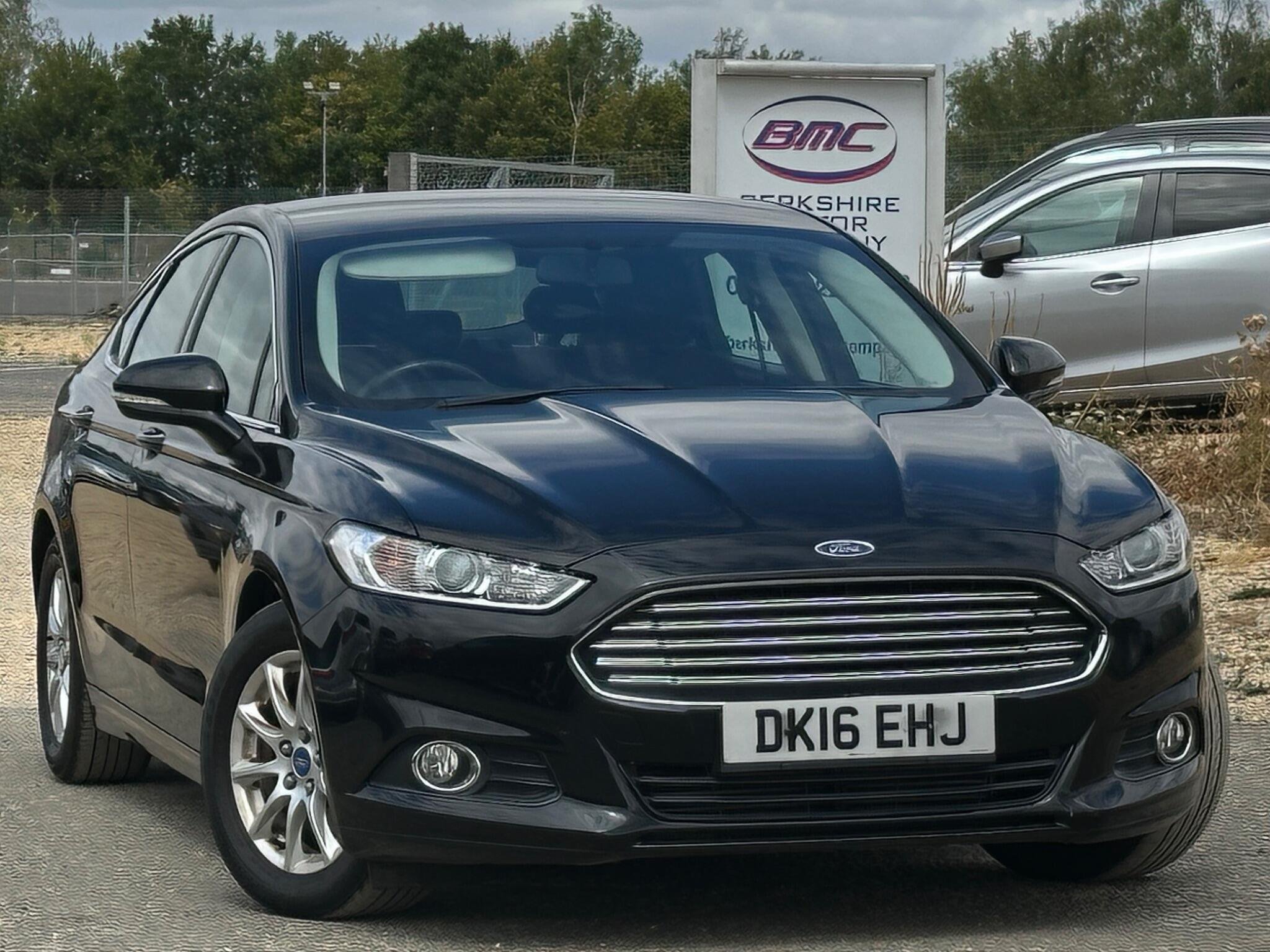 Ford Mondeo dealer public-web source image