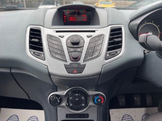 /photos/11645/a543fb96-5776-4402-8aea-387f8e17faf6_i320x240.jpg