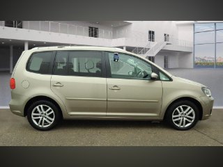 /photos/11645/bdd8db93-576e-41c7-83ef-e1efc22ba77d_i320x240.jpg