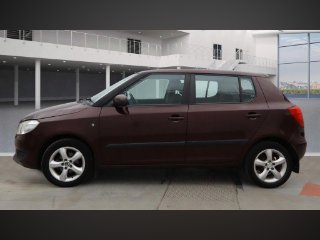 /photos/11645/efbeb066-bba9-4d77-9307-3576b500709d_i320x240.jpg