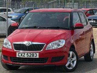 /photos/11645/f01a705b-35d4-4cbe-a065-11fa6796902d_i320x240.jpg