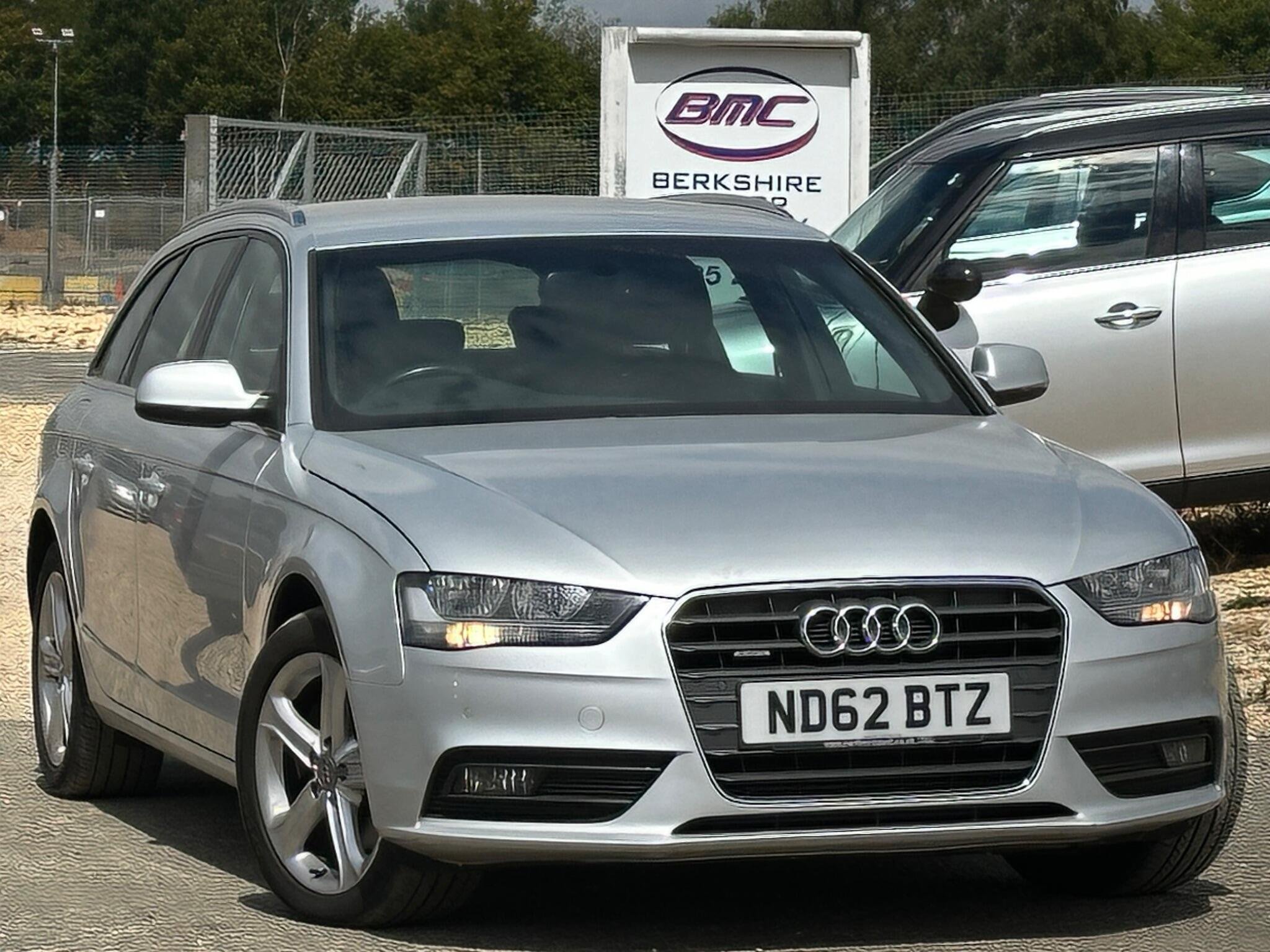 Audi A4 Avant listing photo